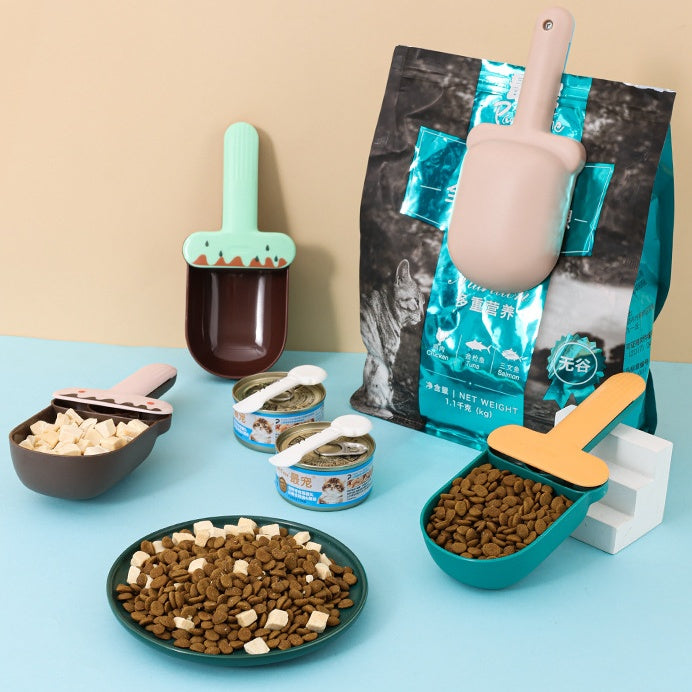 Snack Bag With Canned Spoon Embedded: The Ultimate Pet Feeding Solution